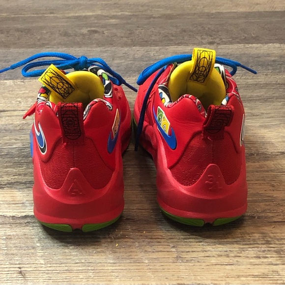 Uno x Nike Zoom Freak 3 Photo Red basketball - Size 6Y EUC worn once - Picture 6 of 10